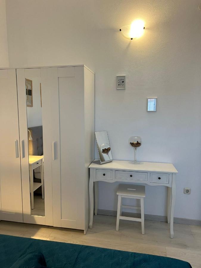 Apartments And Rooms Lorena 236 Rovinj Exterior foto